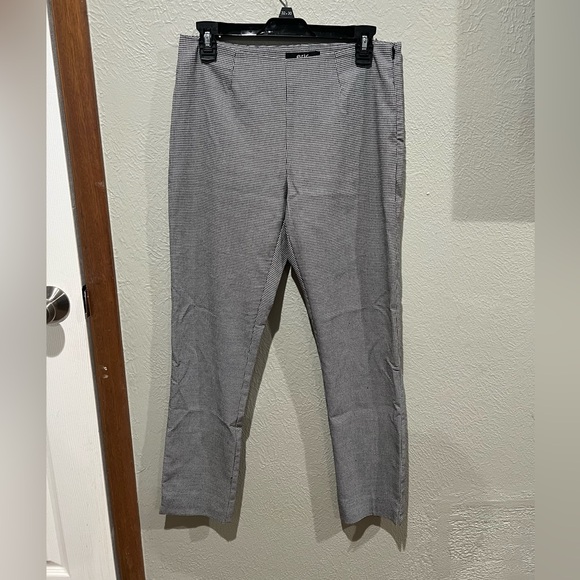 Eric Signature Women's Gray Straight Leg Pants Checkered  Stylish Size 4 EUC - Picture 1 of 4